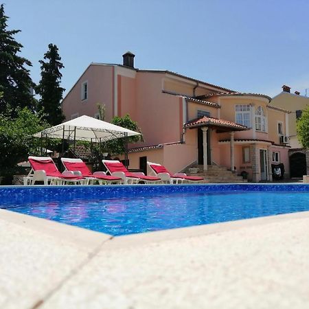Giovanna Boutique Rooms & Pool PUY Eksteriør bilde