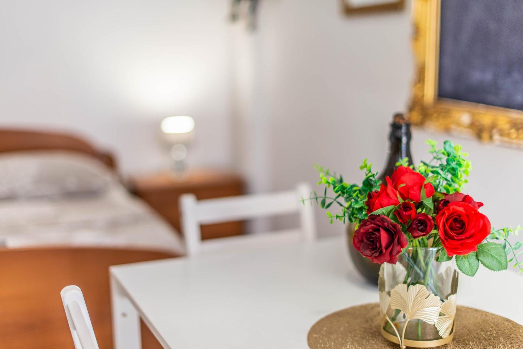 Giovanna Boutique Rooms & Pool PUY Eksteriør bilde