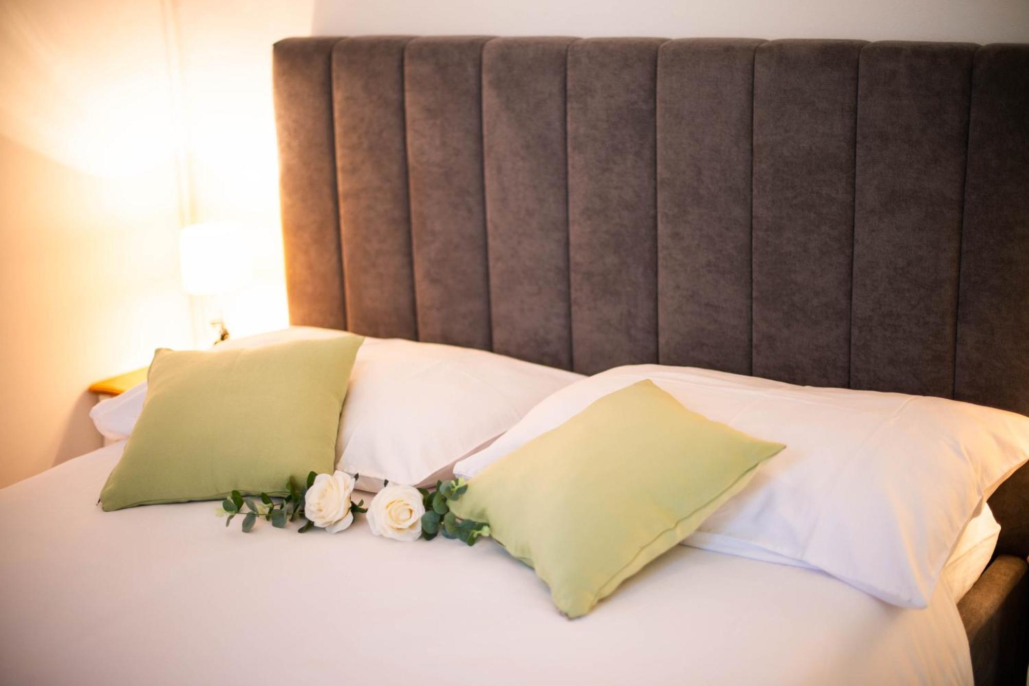 Giovanna Boutique Rooms & Pool PUY Eksteriør bilde