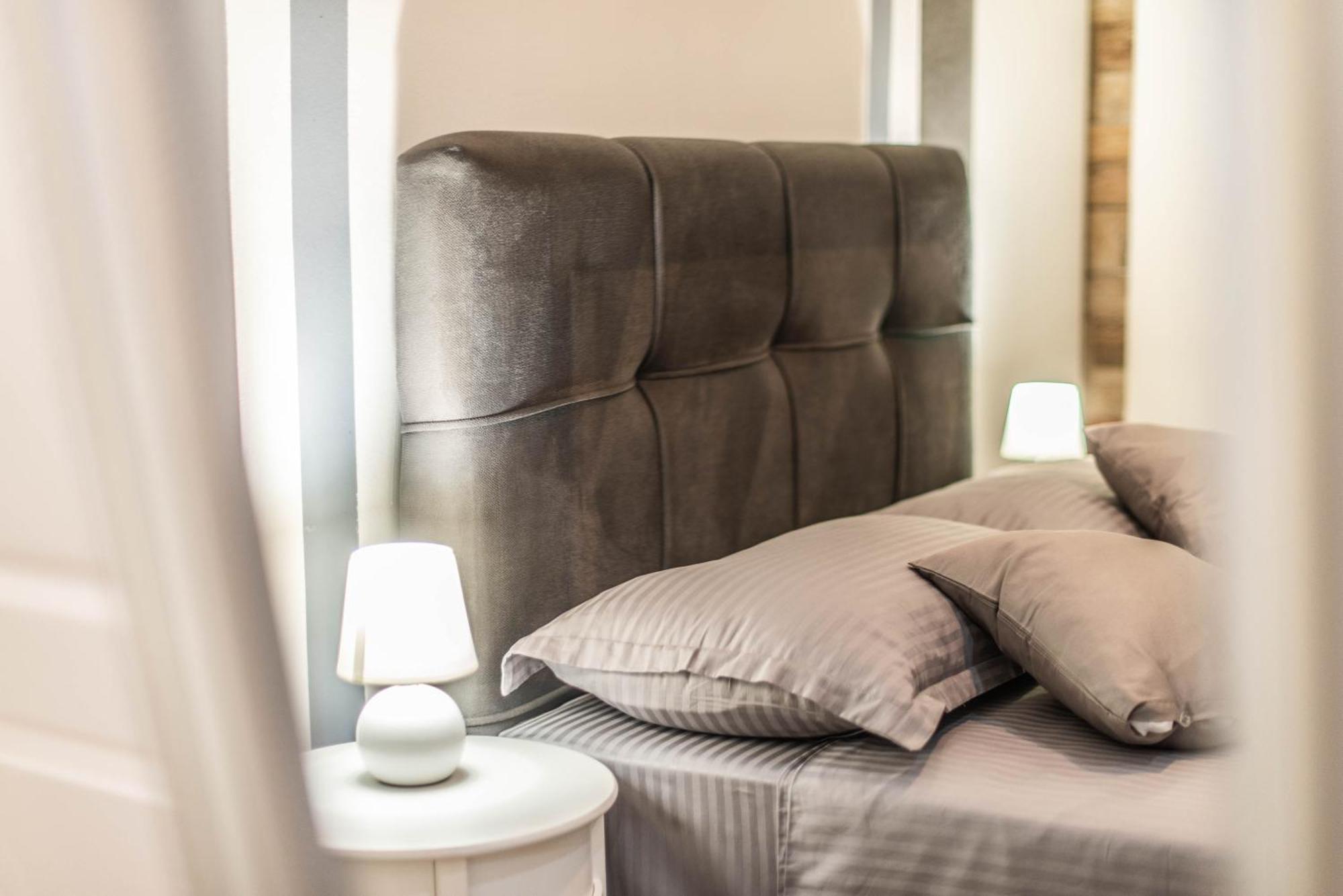 Giovanna Boutique Rooms & Pool PUY Eksteriør bilde