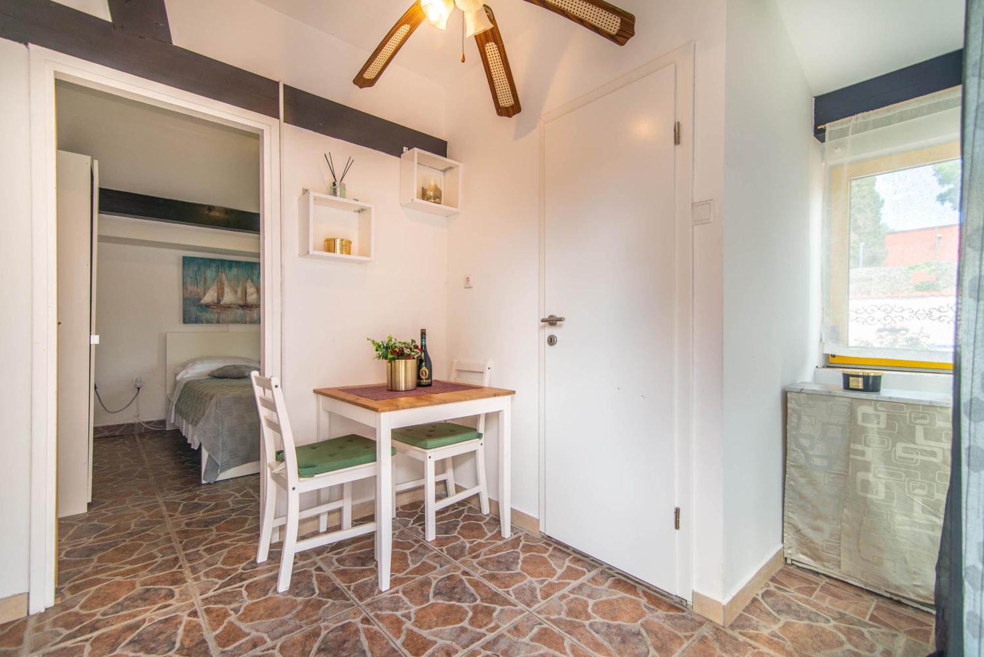 Giovanna Boutique Rooms & Pool PUY Eksteriør bilde