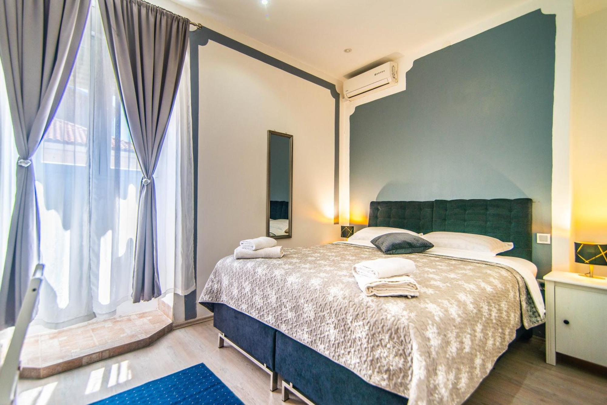 Giovanna Boutique Rooms & Pool PUY Eksteriør bilde