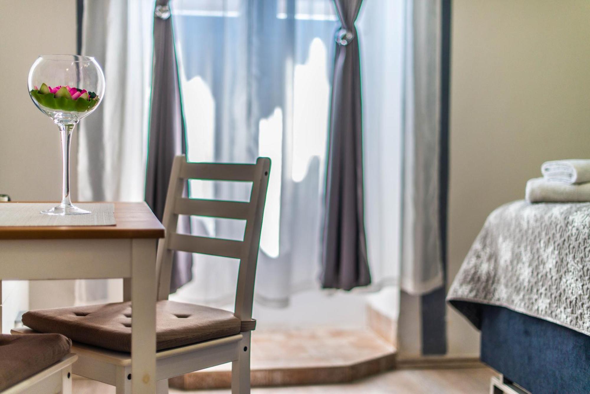 Giovanna Boutique Rooms & Pool PUY Eksteriør bilde